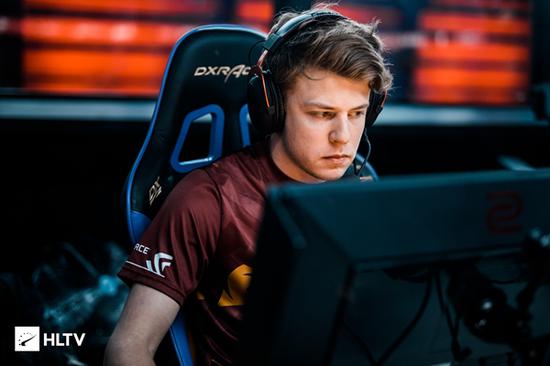 存在感拉满 存在感拉满