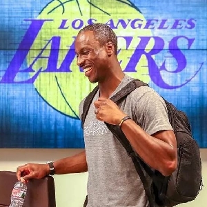 动靠后的位 动靠后的位